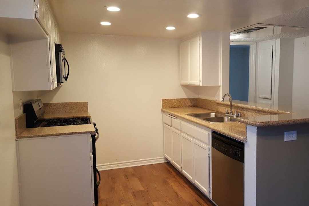 Newporter 3428 W Orange Ave Anaheim Ca Apartments For Rent Rent Com