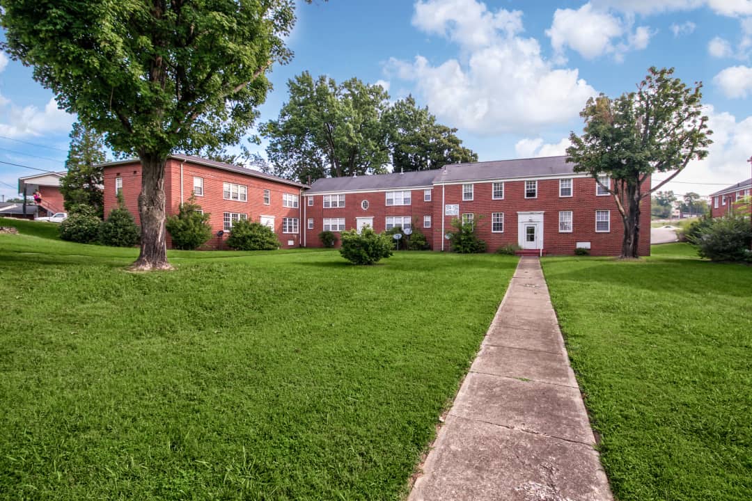 The Gardens Apartments - 1535 Fort Henry Dr Kingsport Tn Apartments For Rent Rentcom