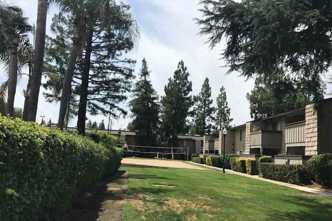 cedar commons apartments fresno ca 93710