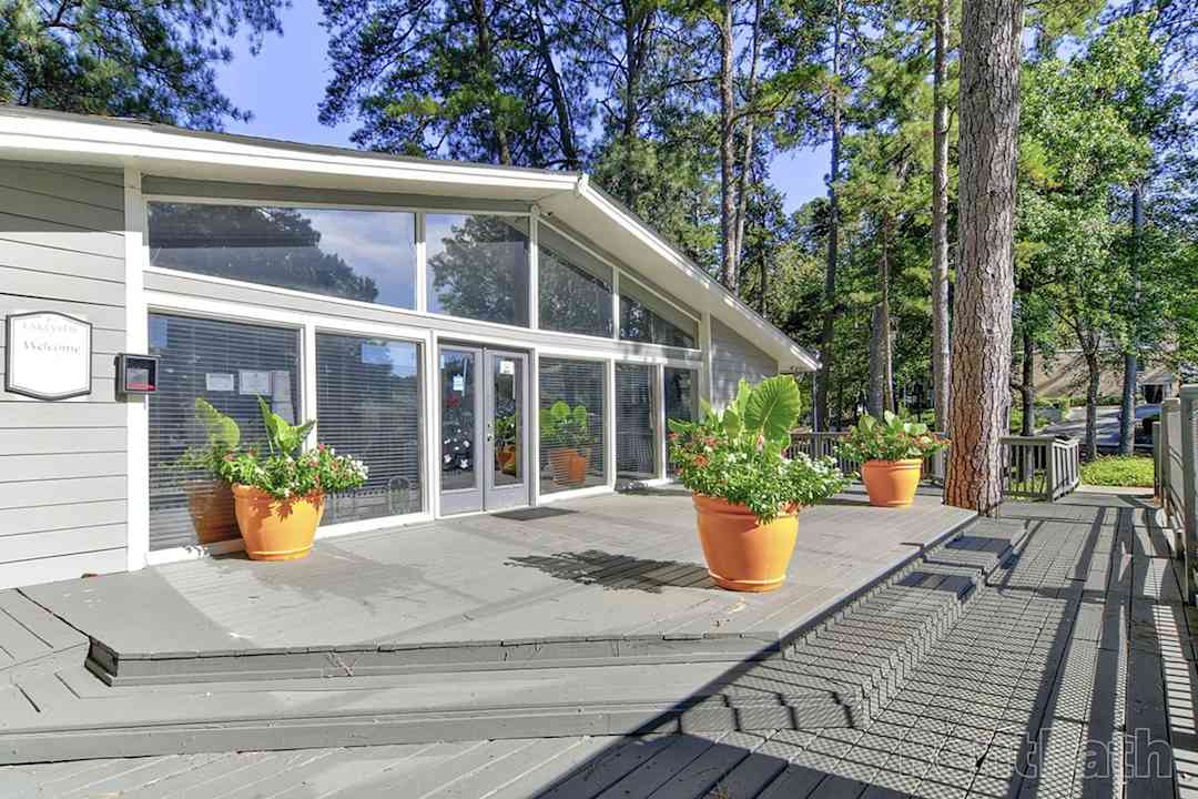 Lakeview Apartment Homes 1401 N Hairston Rd Stone Mountain Ga Apartments For Rent Rent Com
