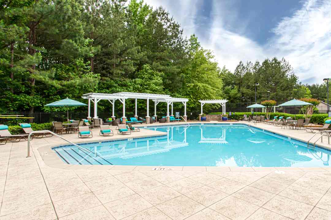 hotels in lithia springs ga with indoor pool