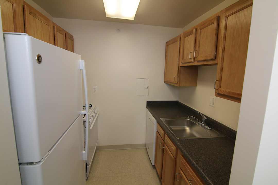 Highland Terrace Apartments - 852 Barnaby St Se Washington Dc Apartments For Rent Rentcom
