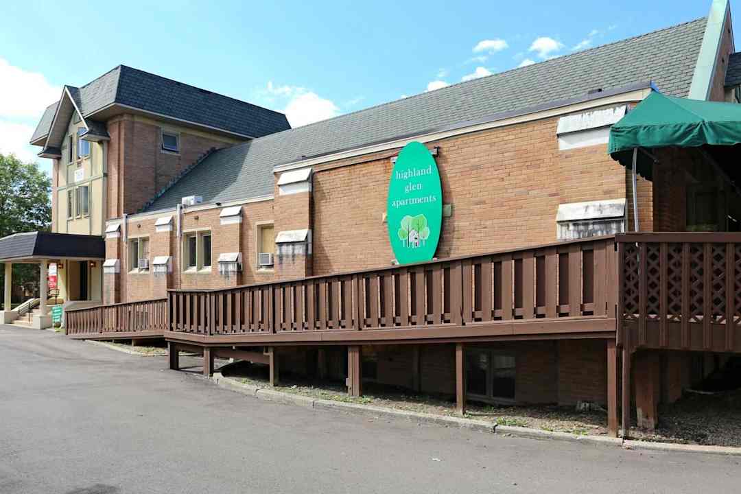 highland glen apartments derby ny 14047