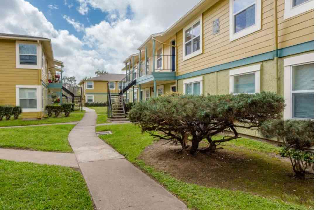 Cantera Apartments - 10555 Spice Ln Houston Tx Apartments For Rent Rentcom