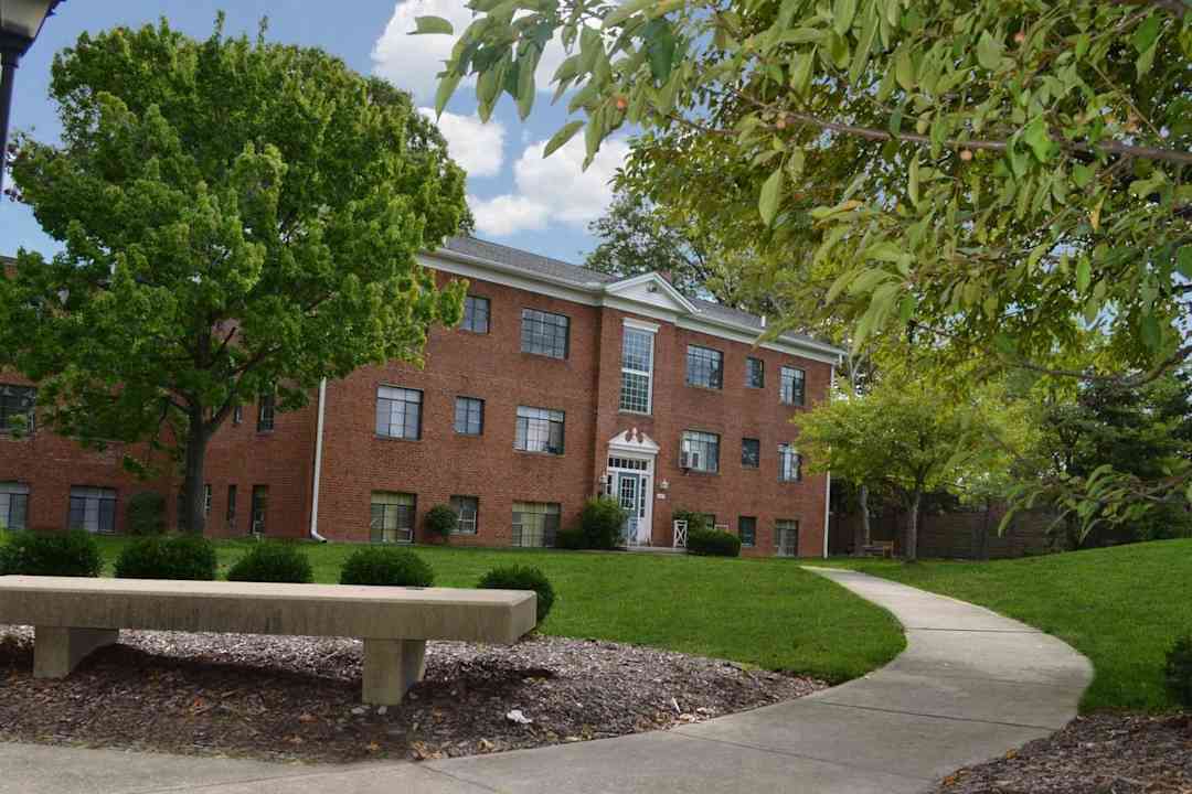 broadview gardens apartments cleveland oh 44109