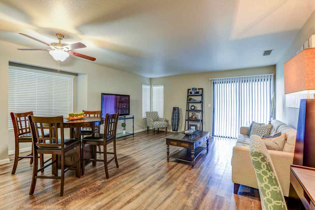 edgewater apartments bakersfield ca 93311