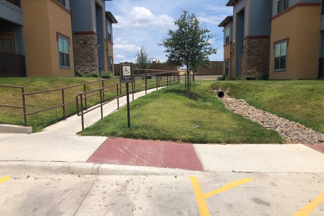 Casa Verde Apartments - Laredo, TX 78041