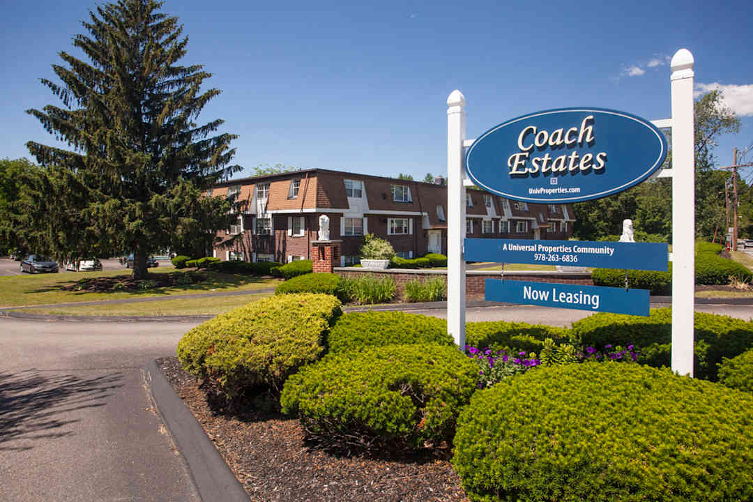 Coach Estates 53 55 Brook St Acton Ma Apartments For Rent Rent Com