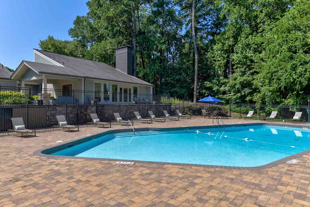 waters edge apartments atlanta ga 30350