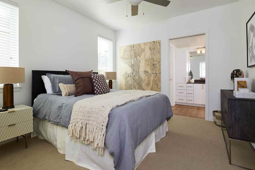helm apartments everett wa 98208