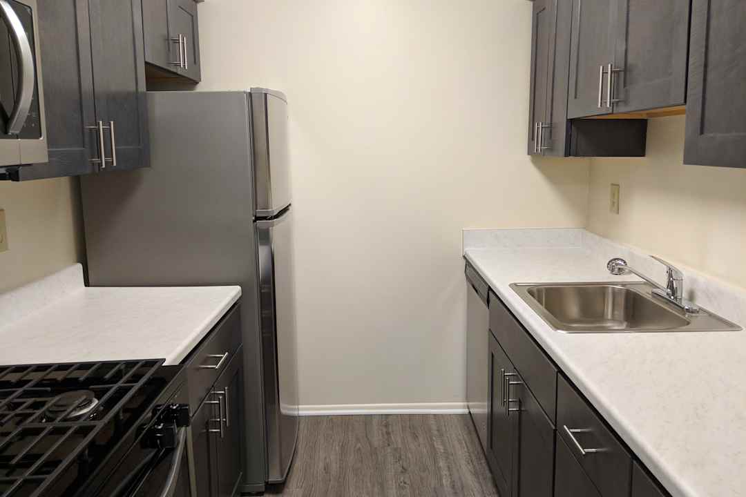 Plaza Apartments 1813 Summit St Lebanon Pa Apartments For Rent Rent Com