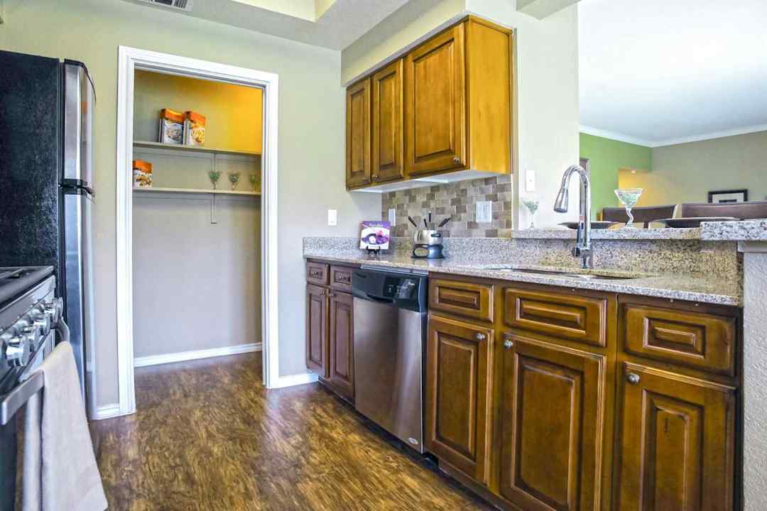waters edge apartments plano tx 75024