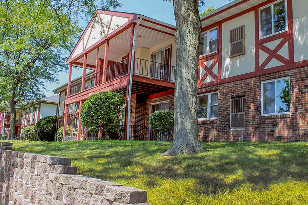 Kings Manor Apartments - Harrisburg Pa 17110