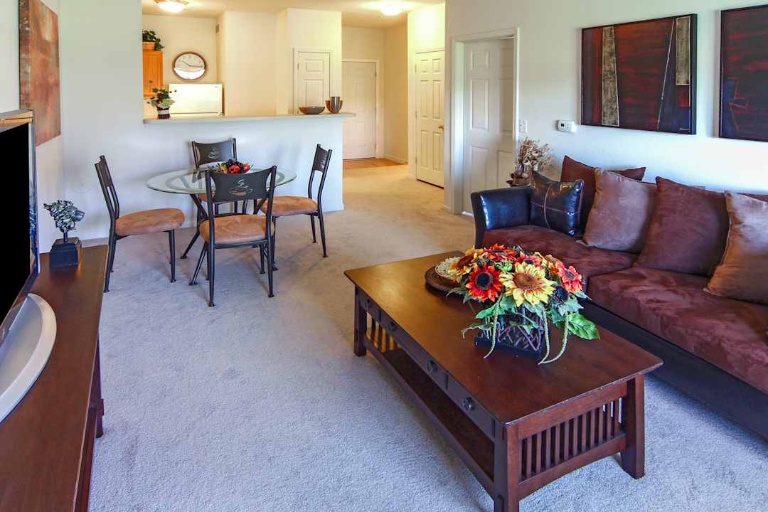 Residences At Merrillville Lakes 8400 Grant Cir Merrillville In Apartments For Rent Rent Com