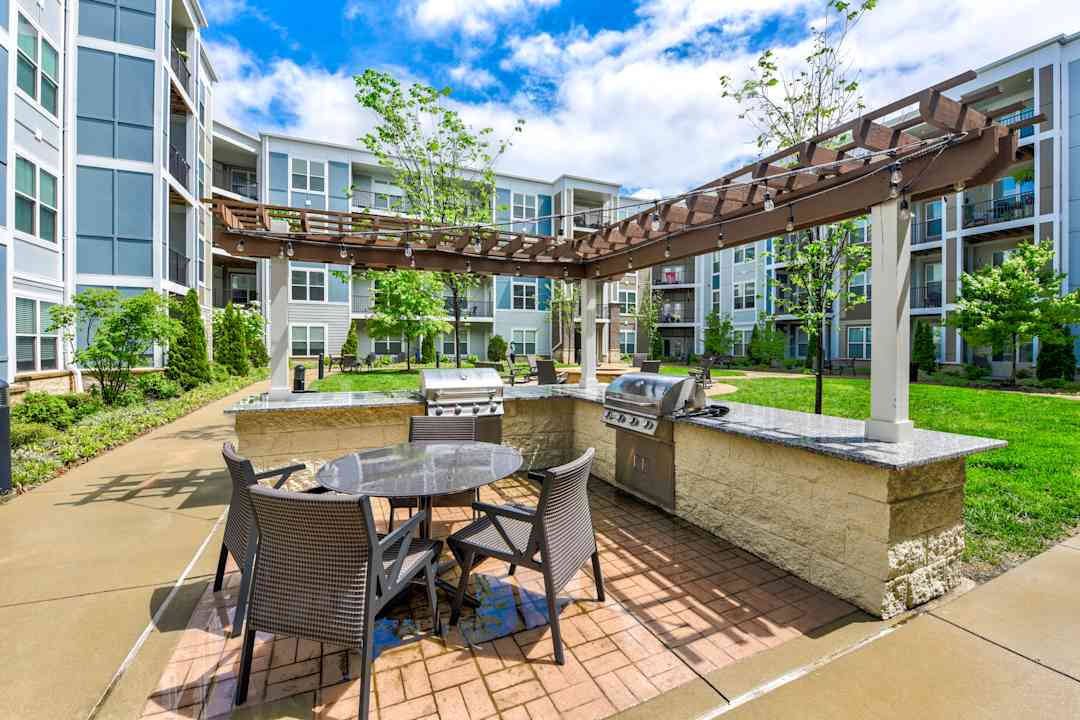 The Flats At Austin Landing 10050 Innovation Dr Miamisburg Oh Apartments For Rent Rent Com