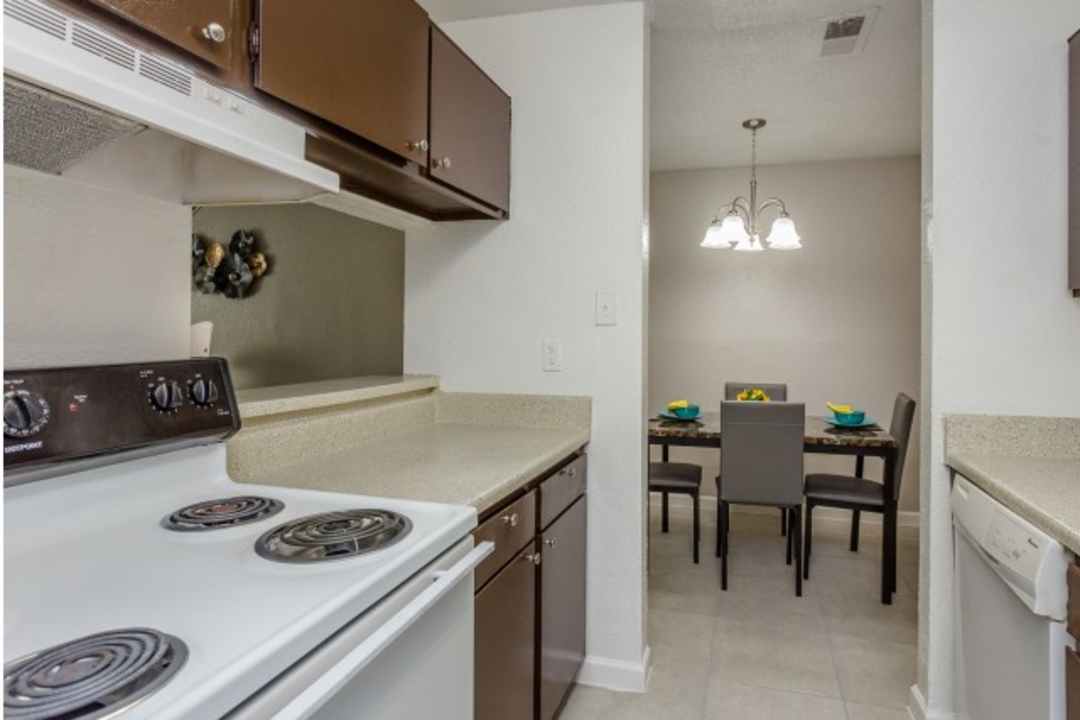 Cantera Apartments - 10555 Spice Ln Houston Tx Apartments For Rent Rentcom