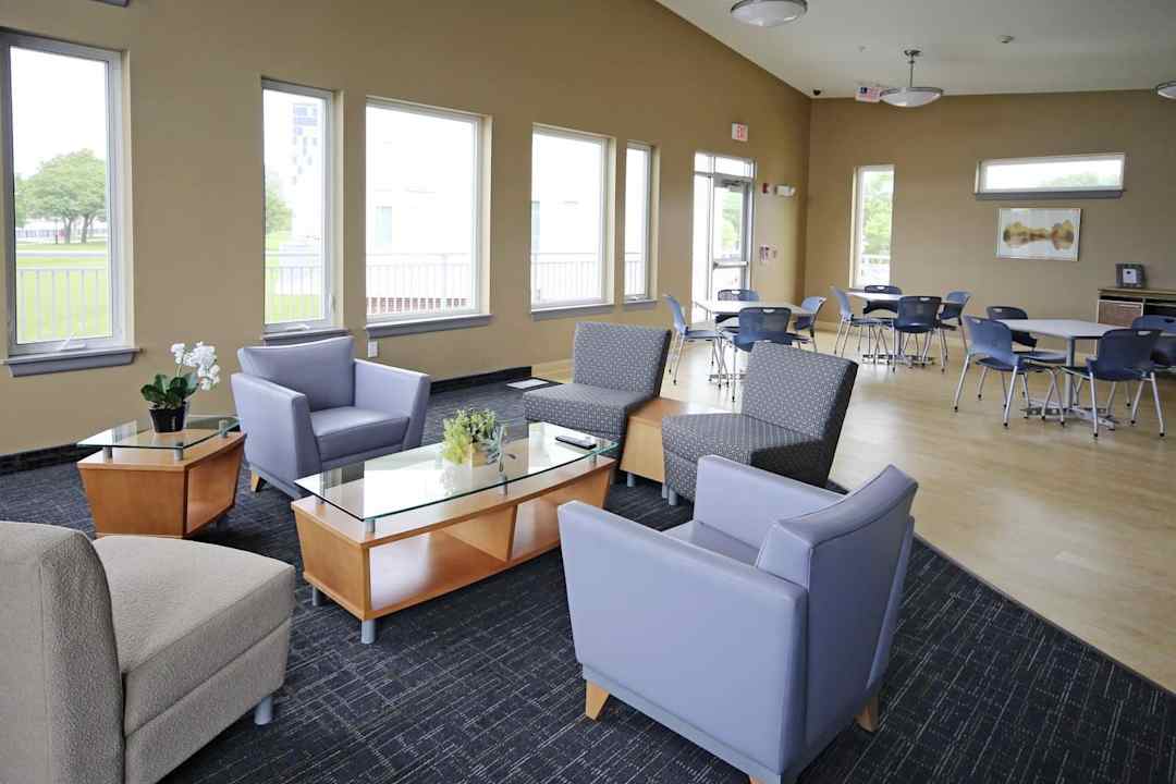 erie harbor apartments rochester ny 14620