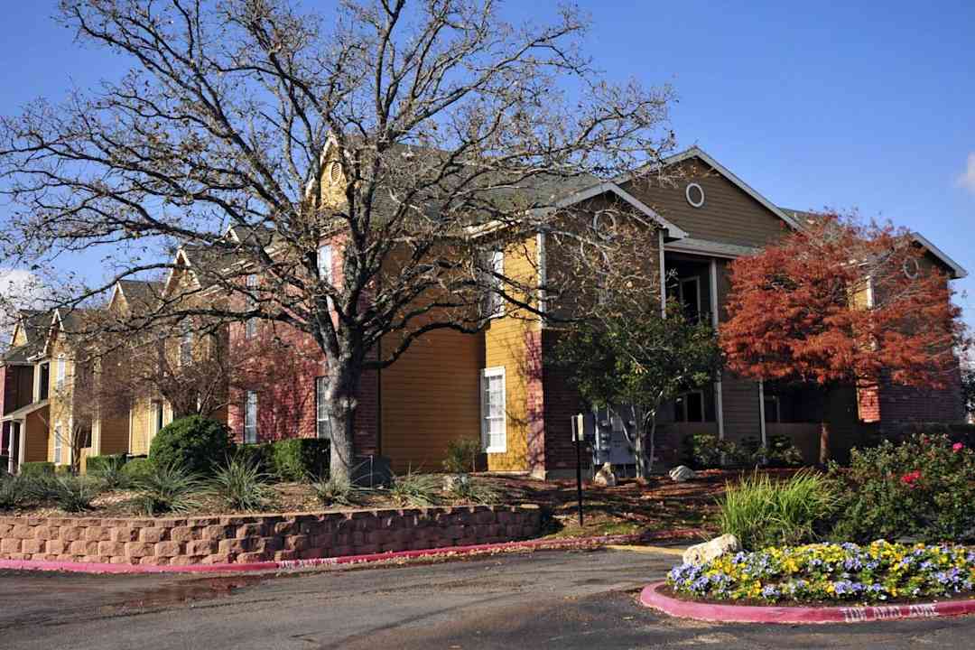 gateway at college station apartments college station tx 77840