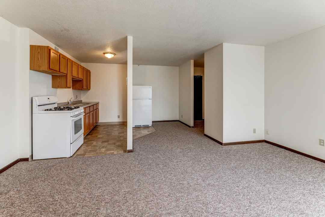 Hopkins Village Senior Apartments 9 7th Ave S Hopkins Mn Apartments For Rent Rent Com