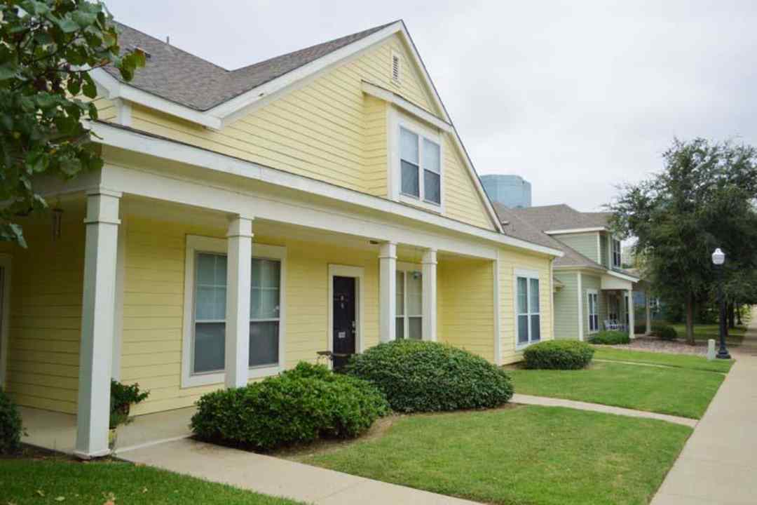 hillside apartments fort worth tx 76102