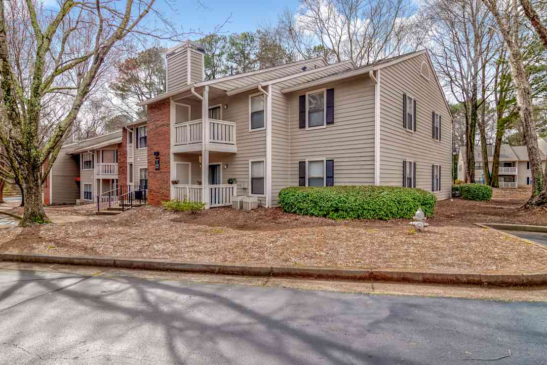 The Arbors Apartments 100 Arbor Circle Tucker Ga Apartments For Rent Rent Com