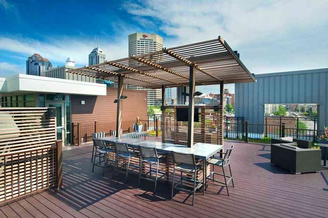 axis apartments indianapolis in 46204