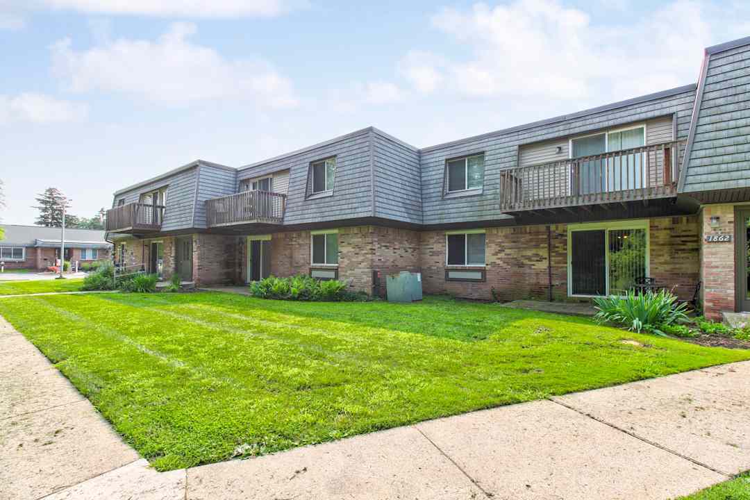hamilton trace apartments 1846 hamilton rd okemos mi apartments for rent rent com