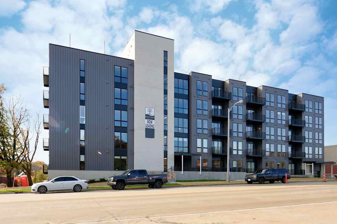 Honey Creek Place Apartments - Milwaukee Wi 53213