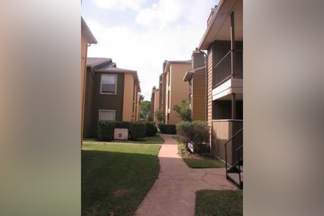 Cozumel Apartments - Houston, TX 77083