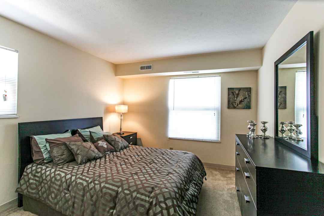 85 House Bay club apartments willowick ohio reviews with Small Space