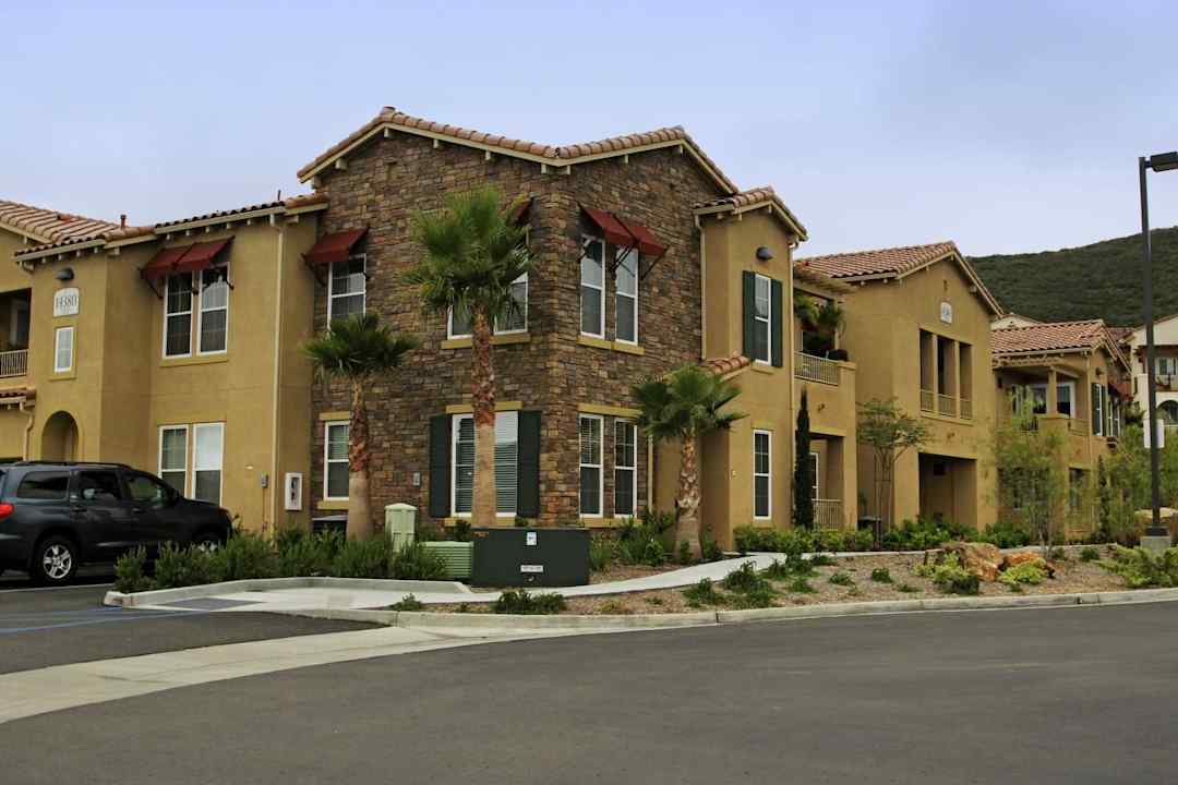 cresta bella 11035 via livorno san diego ca apartments for rent rent com