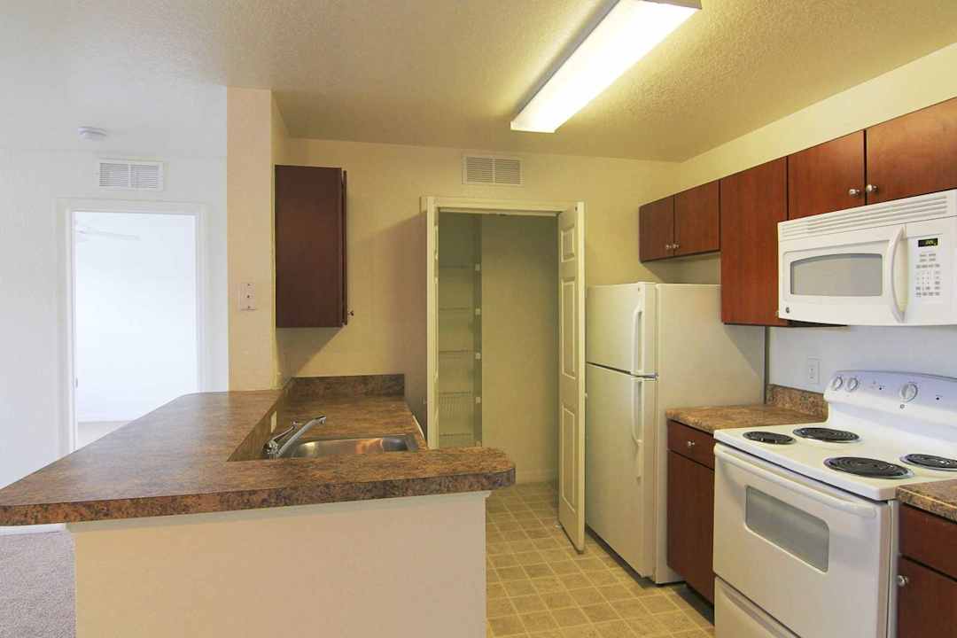 savannah springs apartments jacksonville fl 32244