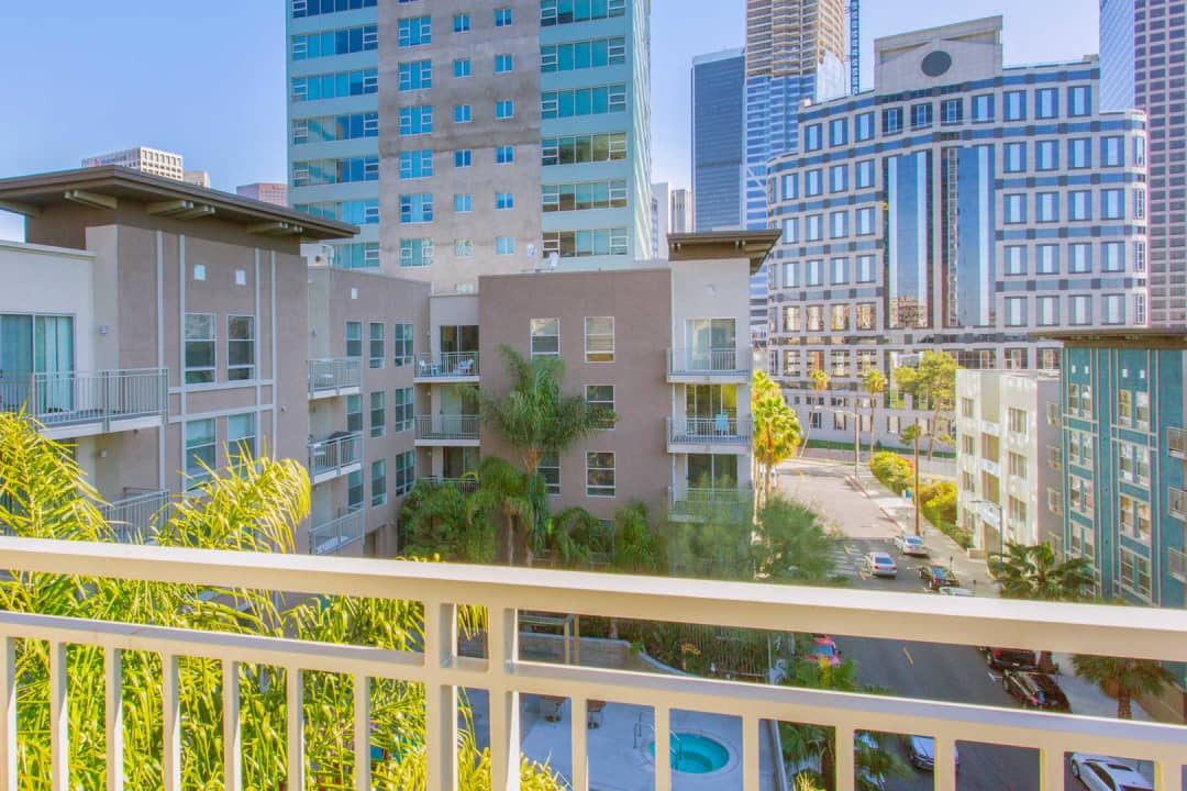 Glo - 1050 Wilshire Blvd | Los Angeles, CA Apartments for Rent | Rent.