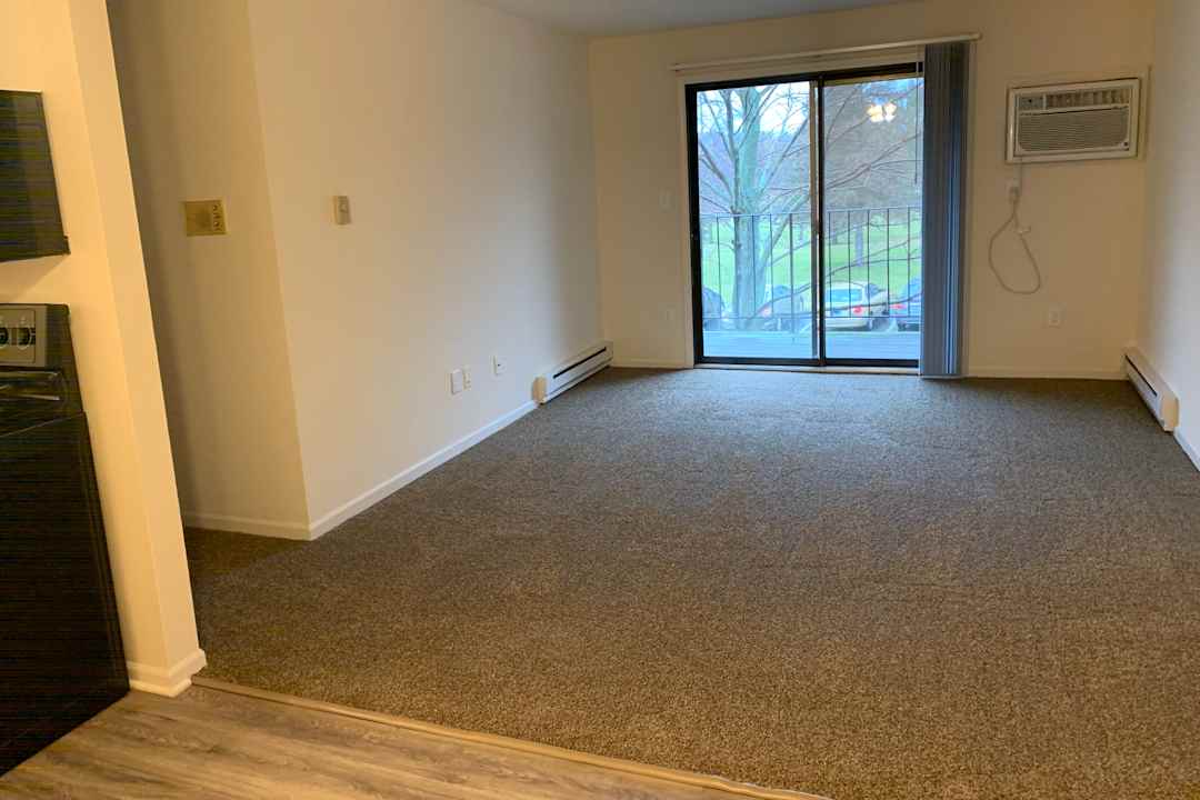 Anita Terrace Apartments 290 Anita Ter Antioch Il Apartments For Rent Rent Com