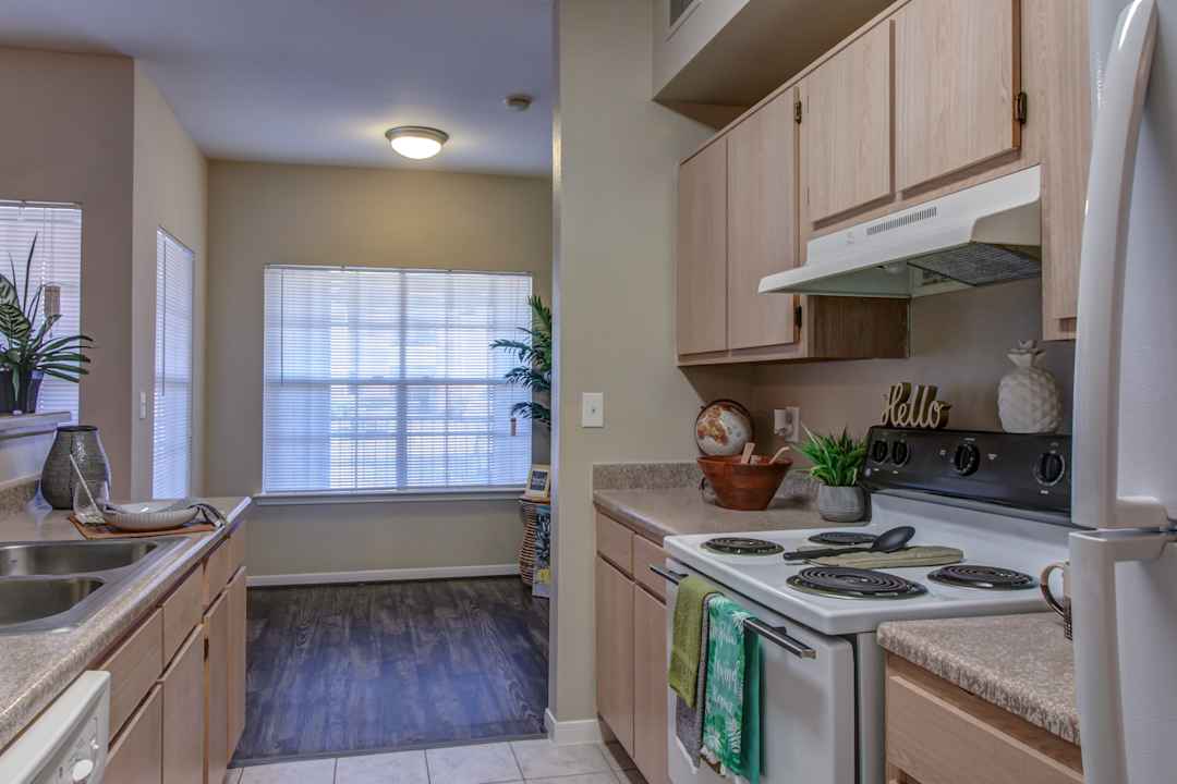 Green Pines Apartments - Humble Tx 77396