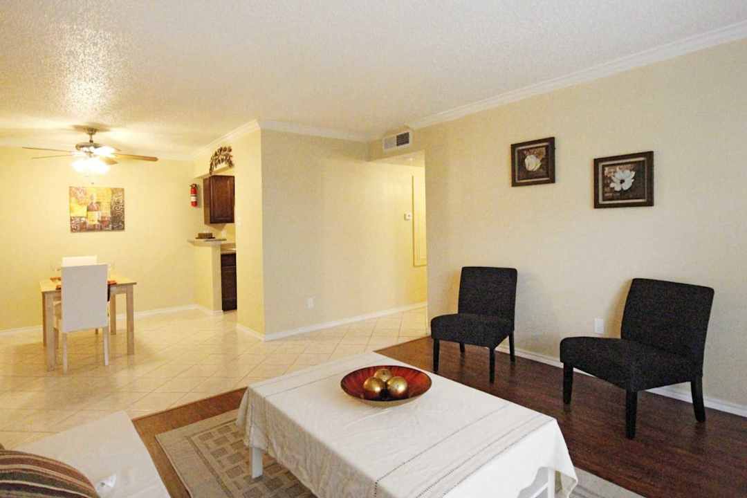 Aspenwood Apartment Homes 2121 Pech Rd Houston Tx Apartments For Rent Rent Com