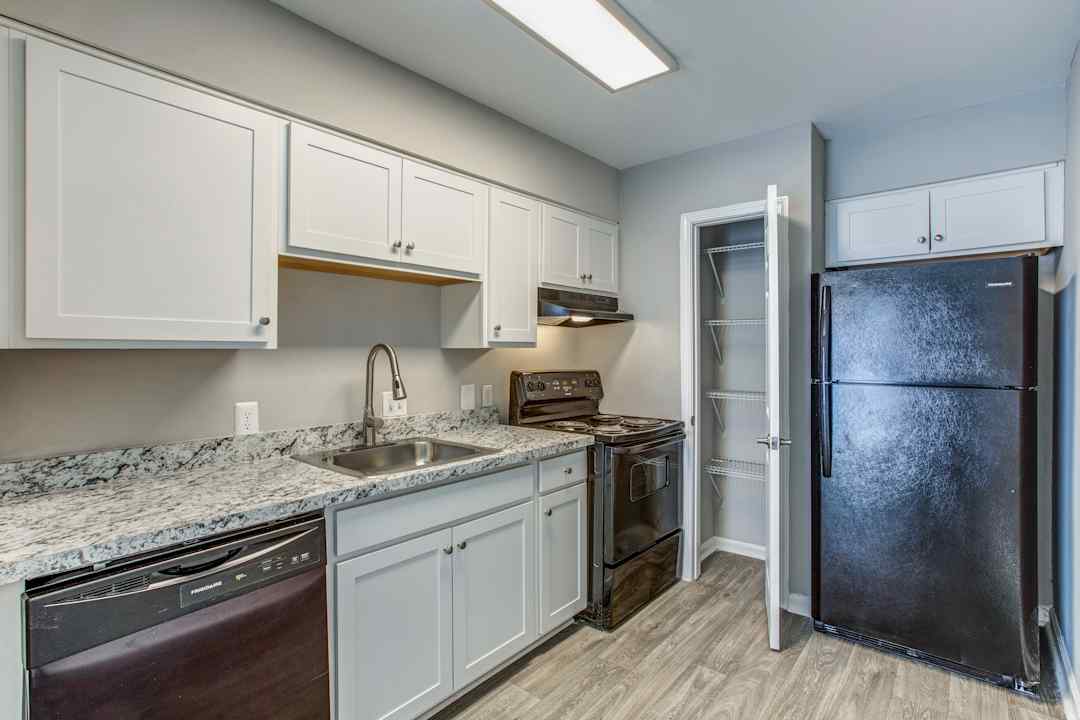 THE HILLS AT GREENBRIAR 2909 Campbellton Rd SW Atlanta, GA