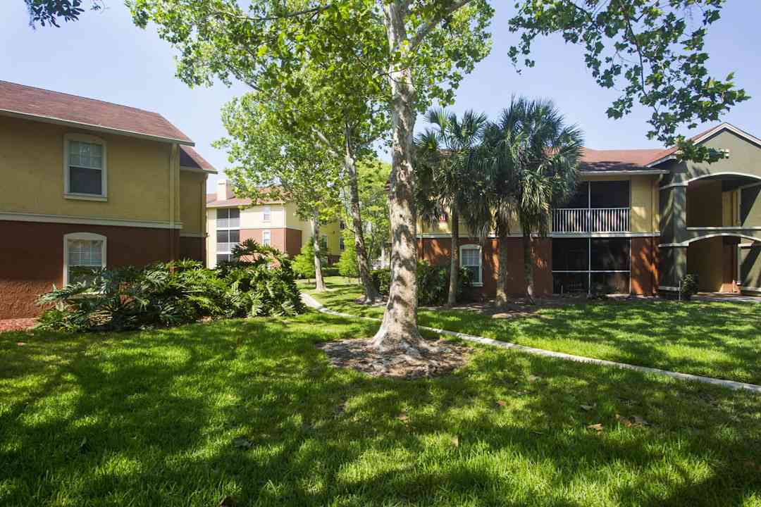 Altamira Place Apartment Homes 700 Altamira Cir Altamonte Springs Fl Apartments For Rent Rent Com