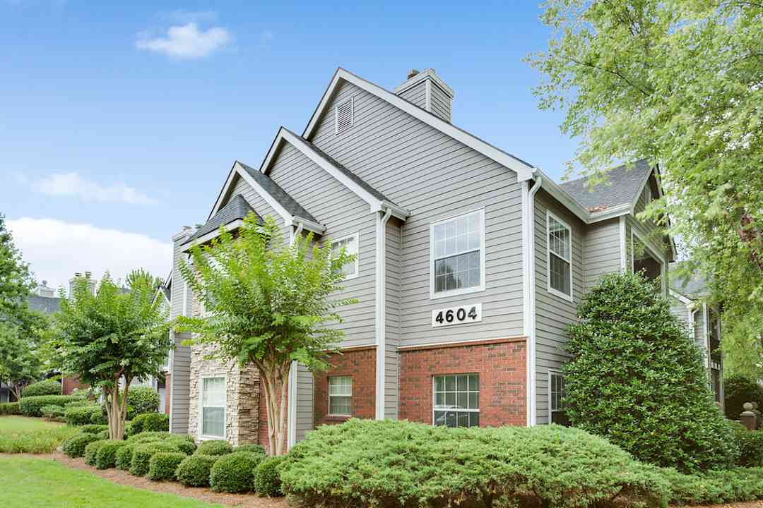 Crowne At James Landing Apartments Jamestown, NC 27282