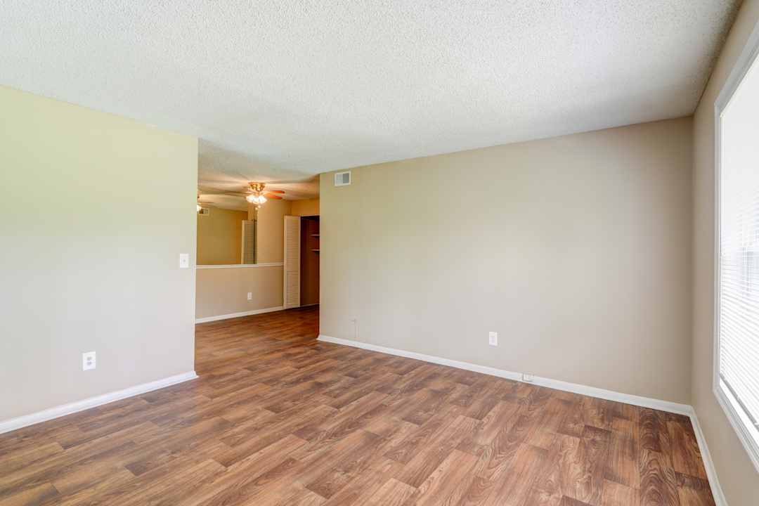 Baker Station 300 Bakertown Rd Antioch Tn Apartments For Rent Rent Com