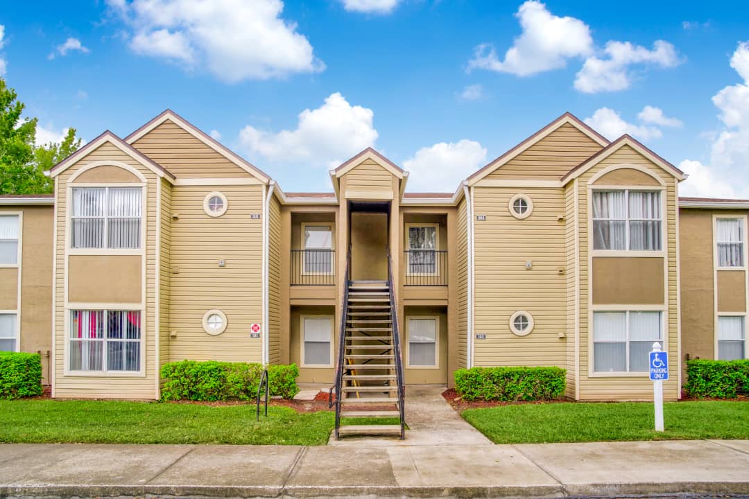 Cricket Club Apartments - Orlando, FL 32828