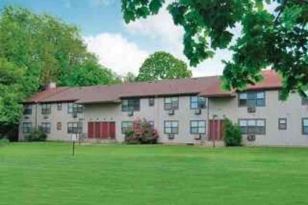 mcguire s grove apartments middletown nj 07748