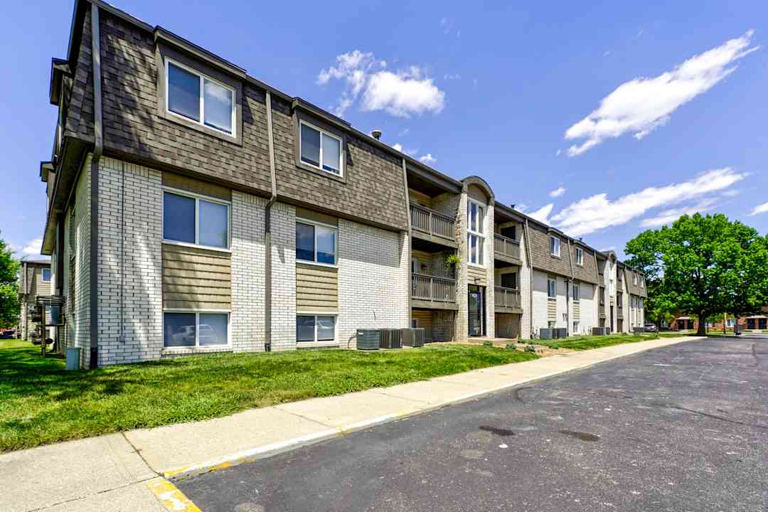 Westminster Apartments Townhomes 921 Parliament Pl Greenwood In Apartments For Rent Rent Com