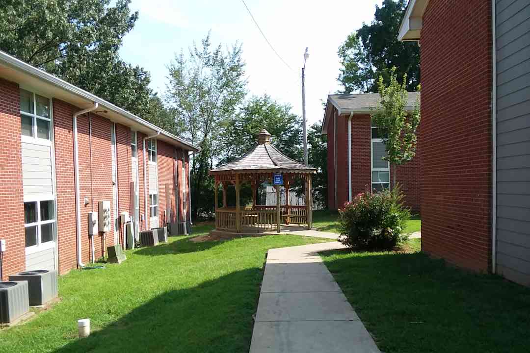 terrace garden apartments greenwood ms