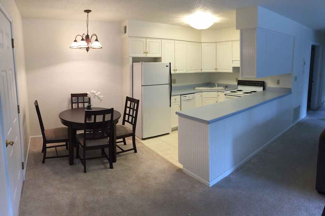 Heatherbrae Square 1485 Florence Ave Indiana Pa Apartments For Rent Rent Com