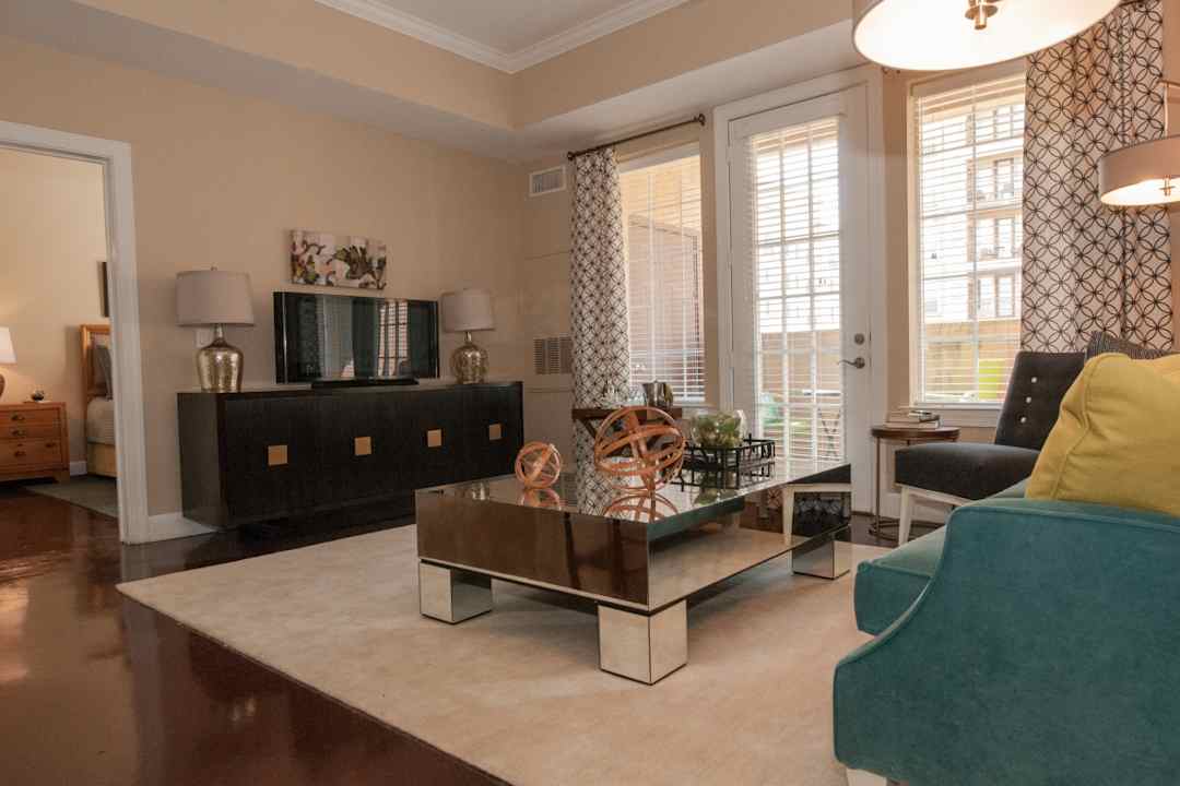 Southgate Towers 4005 Nicholson Dr Baton Rouge La Apartments For Rent Rent Com