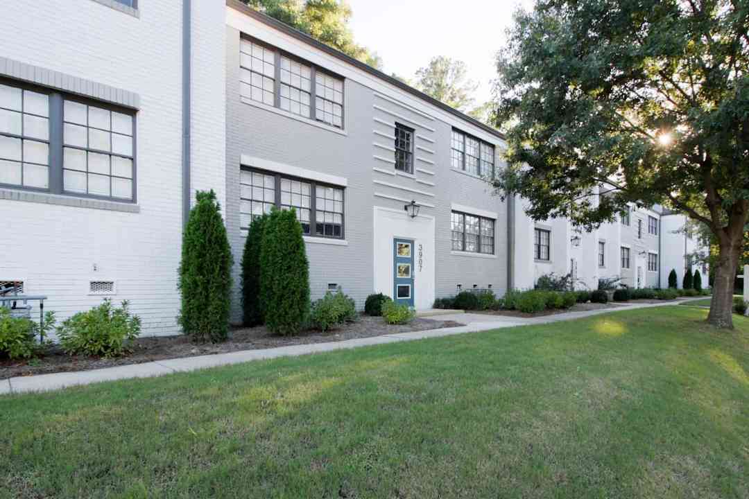 86 House Arlington court apartments birmingham al with Small Space