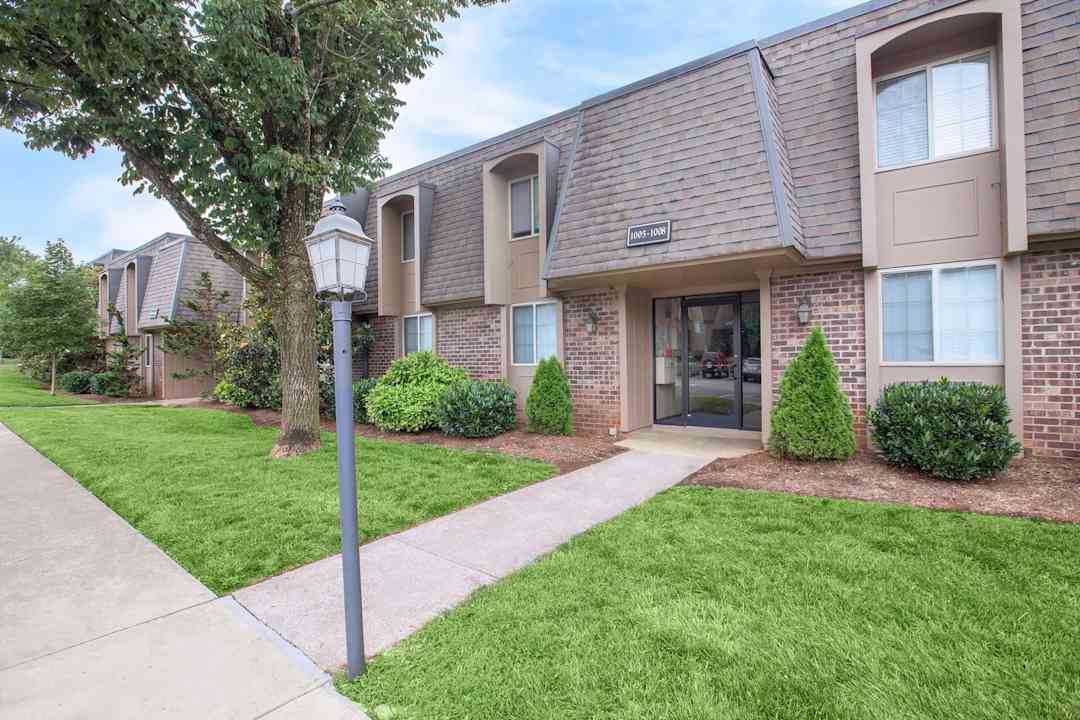Kingston Pointe Apartments - Knoxville Tn 37919