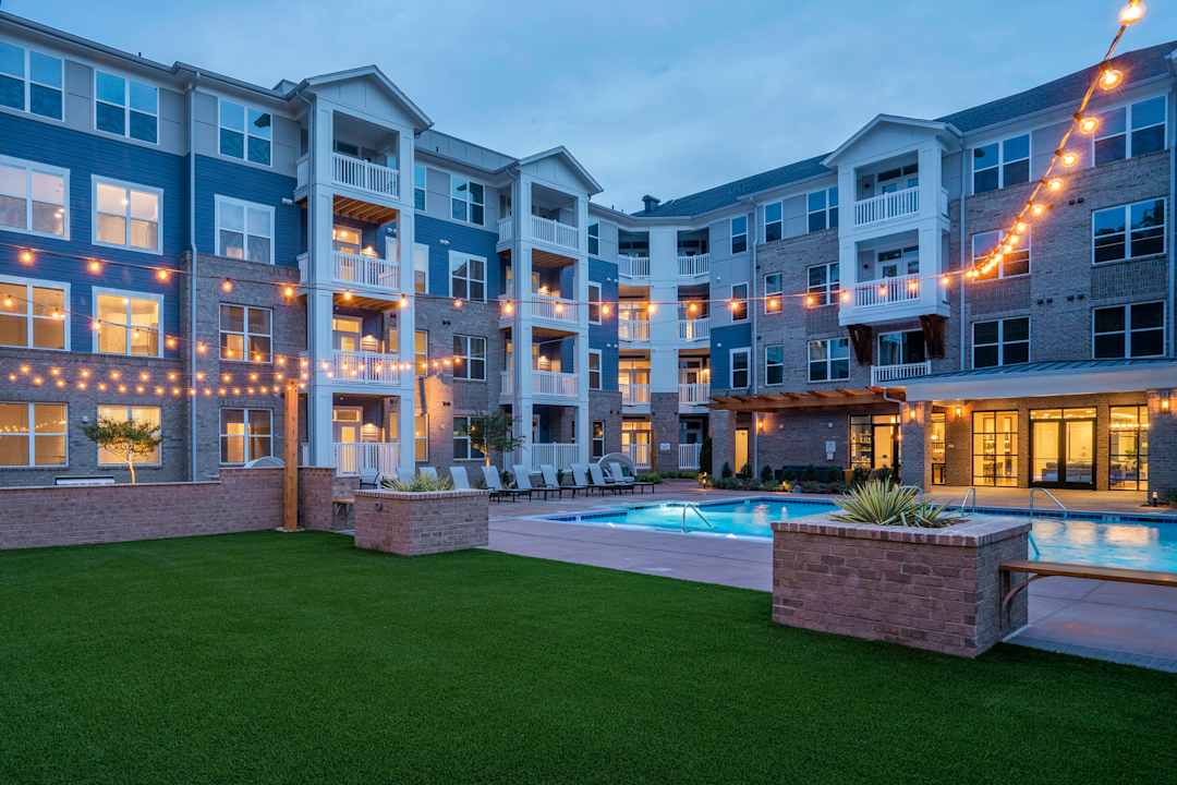 Blu On Farrington 5840 Farrington Rd Chapel Hill Nc Apartments For Rent Rent Com
