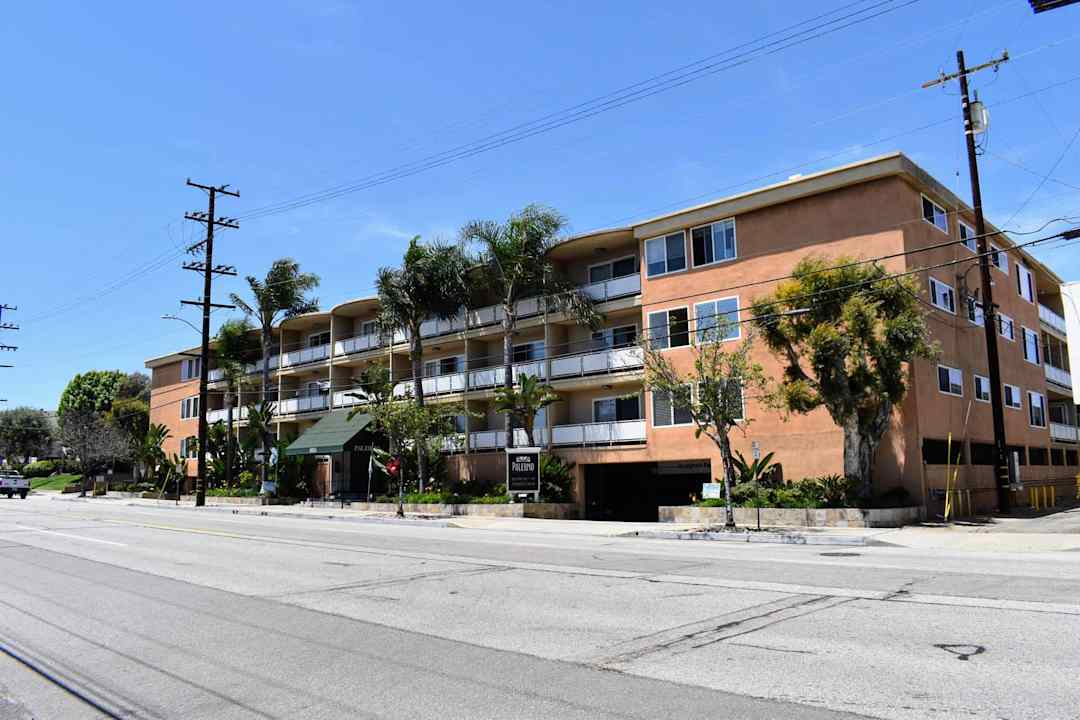 Palermo Apartments 4315 W 182nd St Torrance Ca Apartments For Rent Rent Com